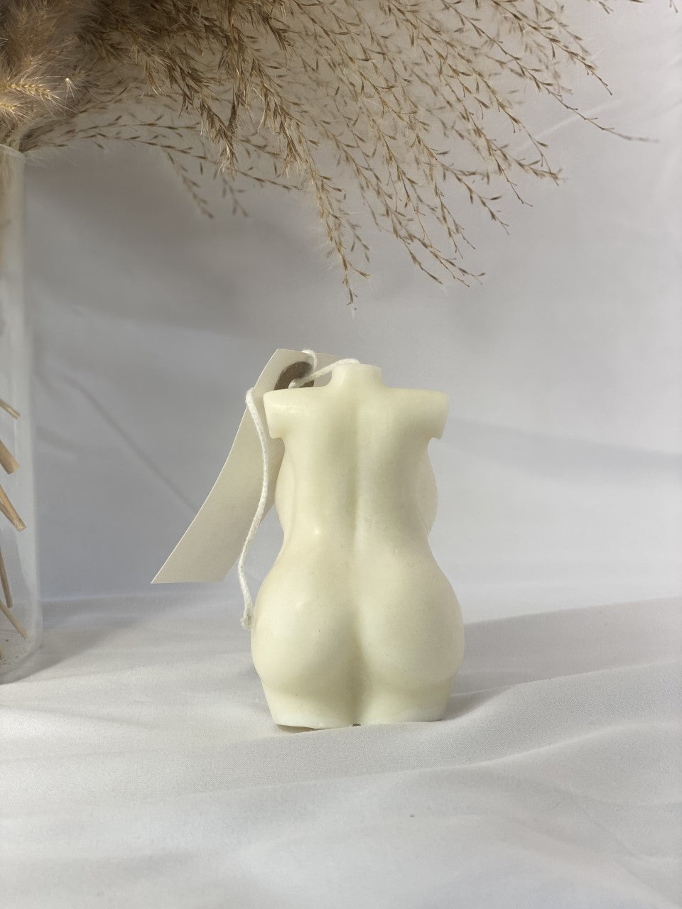 'Curvy Empress' Sculpture Candle
